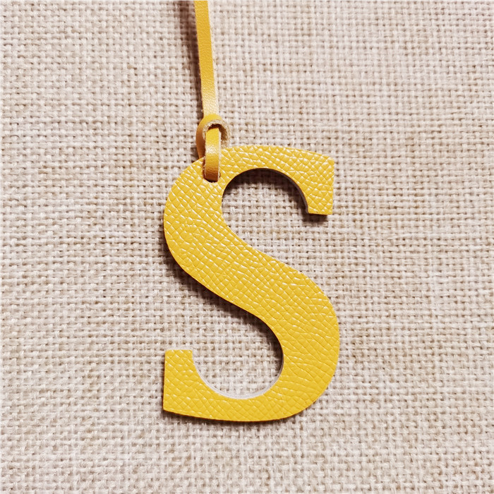 English Letter O P Q R S T Alp - Monogram Keychain Leather 评论和价格